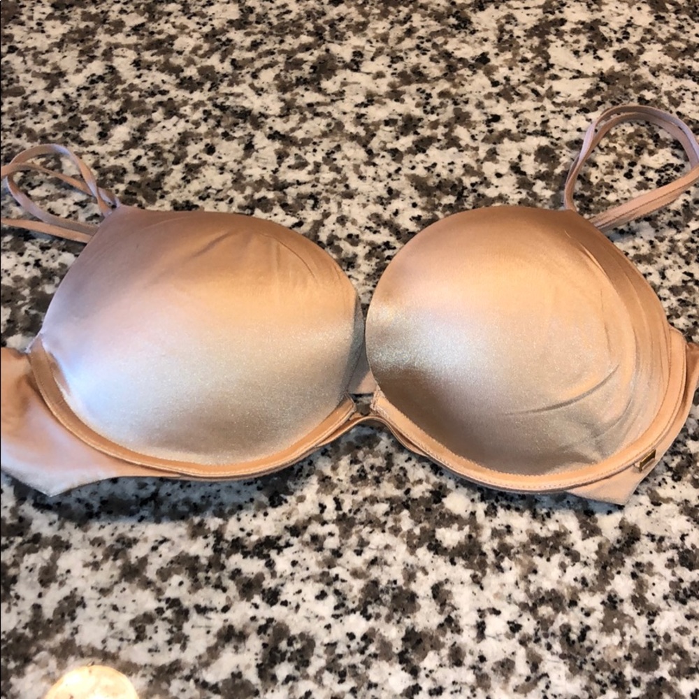 Victoria secret very sexy push-up bra
